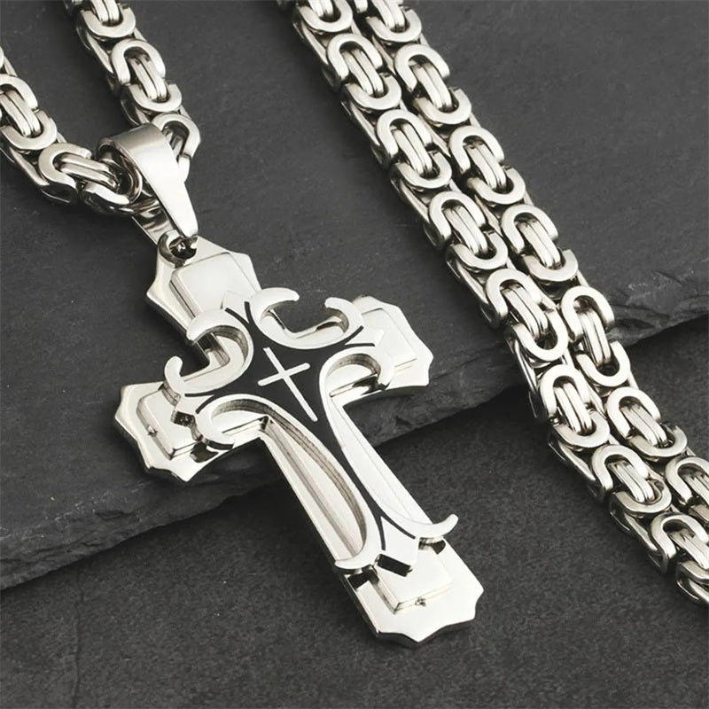 Collar con colgante de cruz latina y cruz cristiana para hombre, joyería de moda de acero inoxidable, tres capas, ideal como regalo.