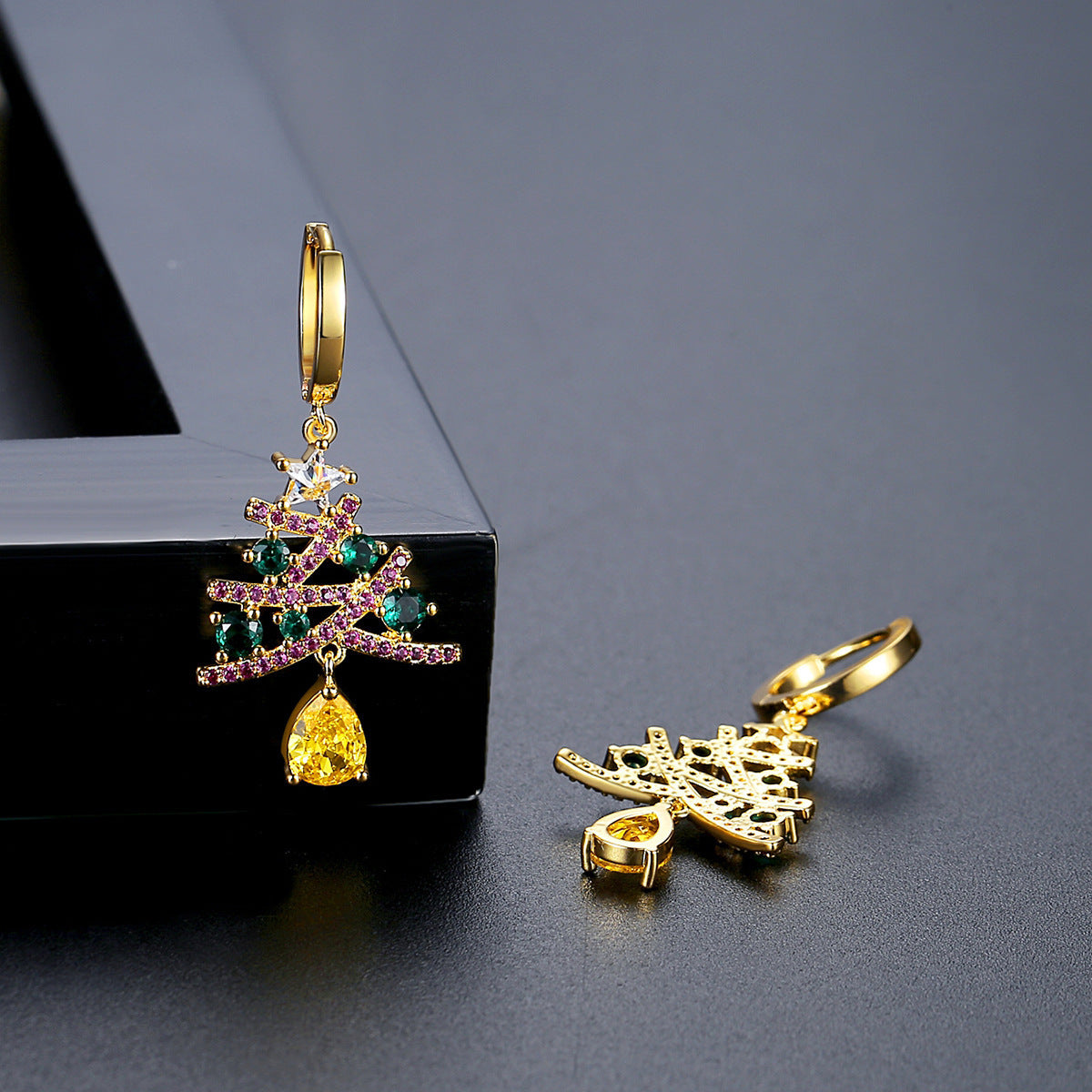 Boucles d'oreilles sapin de Noël avec strass colorés, tendance et brillantes, cadeau idéal pour femme