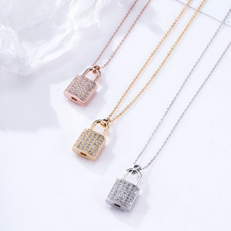 Colliers de luxe avec cadenas en zircon pour amoureux