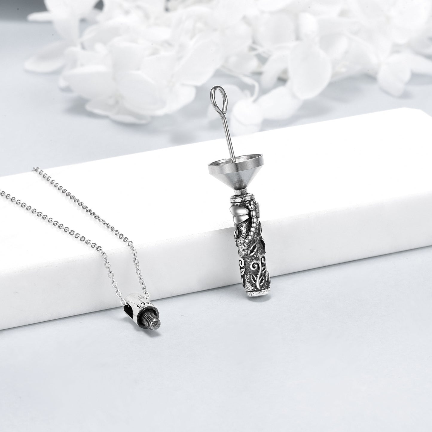 Colliers urnes libellule pour cendres en argent sterling 925