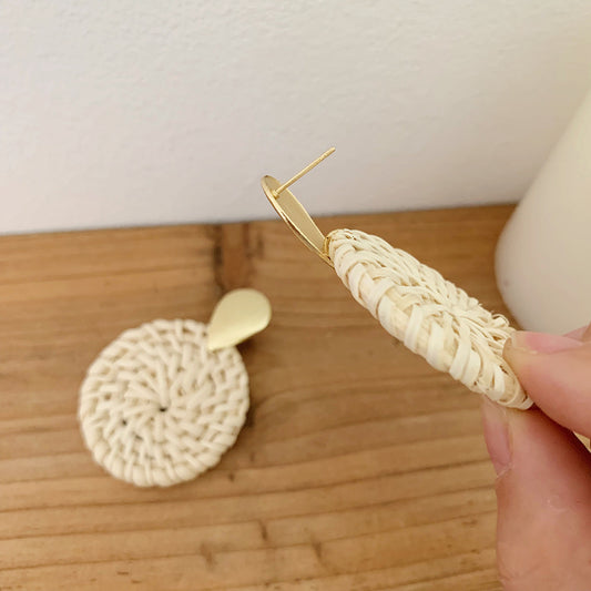 Boucles d'oreilles rondes géométriques en rotin - LUXARAH