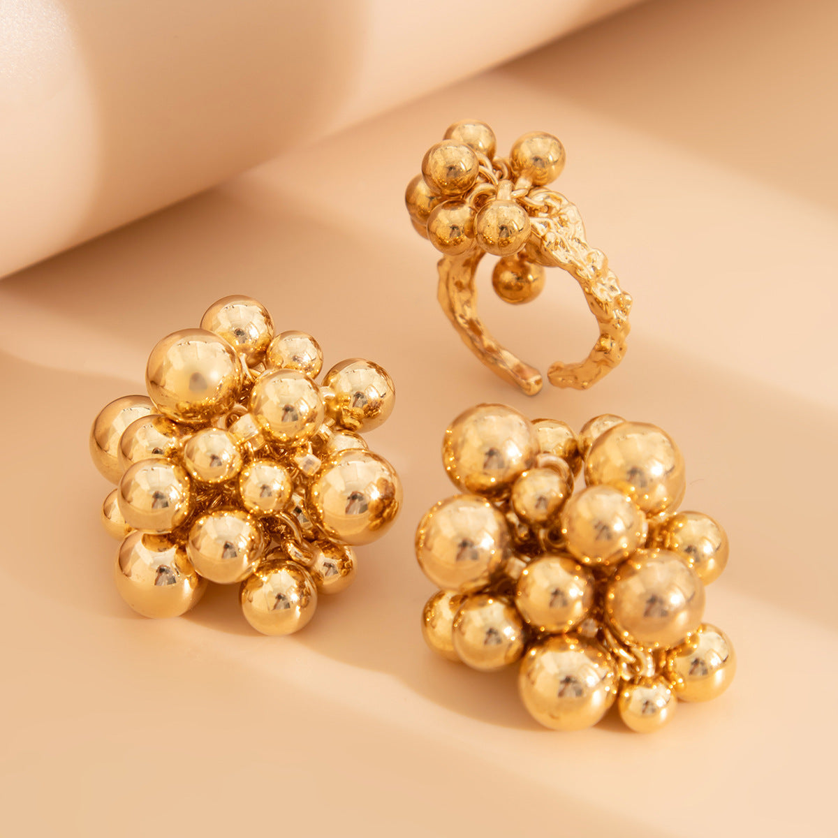 Boucles d'oreilles à perles à motifs géométriques tendance