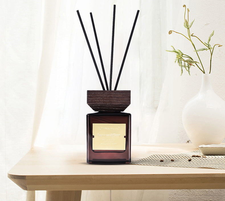 Diffuseur d'huiles essentielles avec couvercle en bois et rotin pour parfum d'hôtel