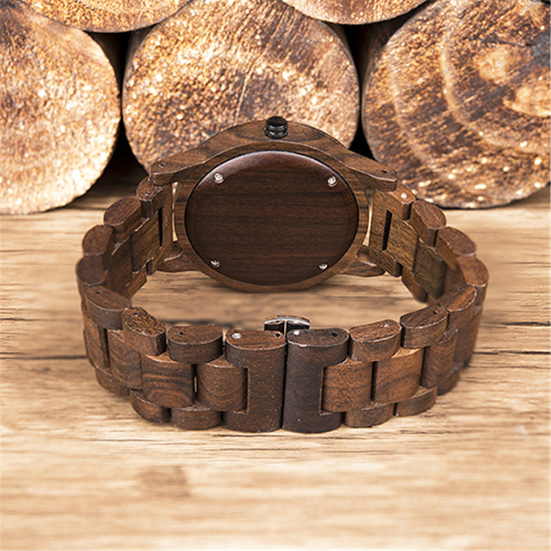 Montre à quartz en bois