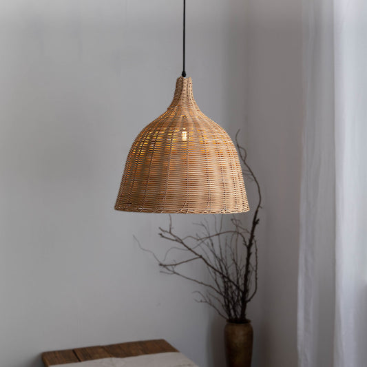 Lustre de restaurant japonais en bambou et rotin, vent calme et zen - LUXARAH