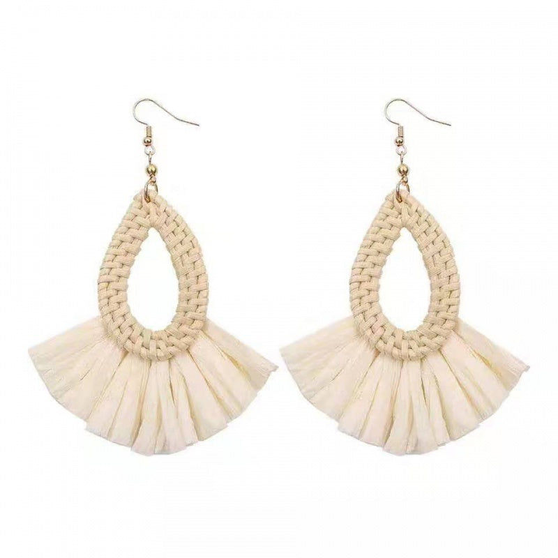 Boucles d'oreilles en raphia et rotin tissé à la main de style vacances - LUXARAH