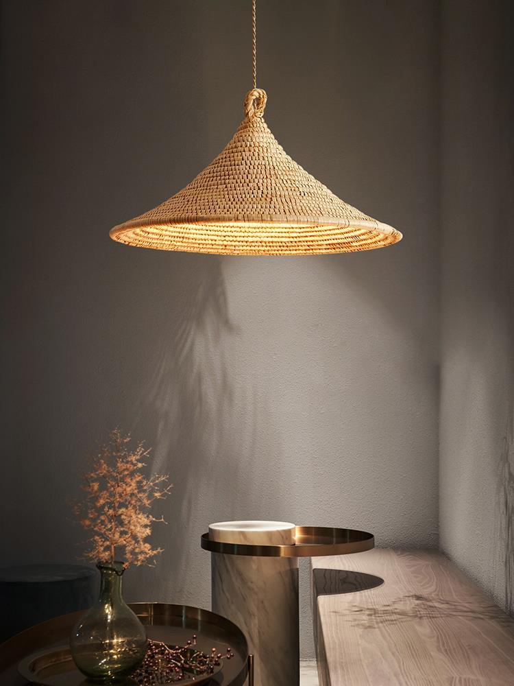 Lustre de style japonais vintage, Bed & Breakfast, Lustre en rotin avec chapeau de paille - LUXARAH