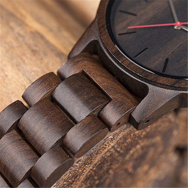 Montre à quartz en bois