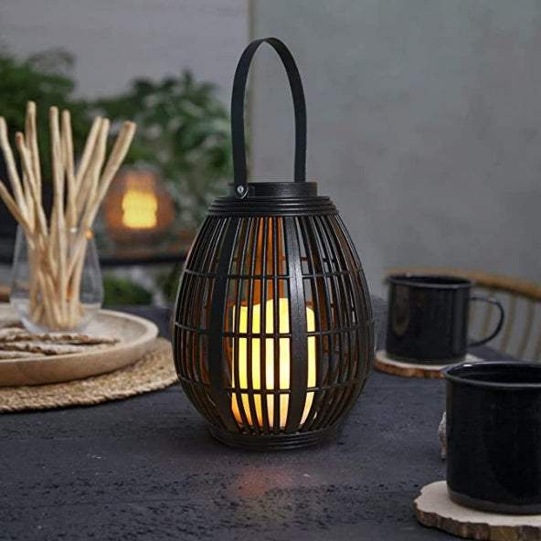 Lampe éolienne solaire rétro en rotin ovale en plastique pour patio - LUXARAH