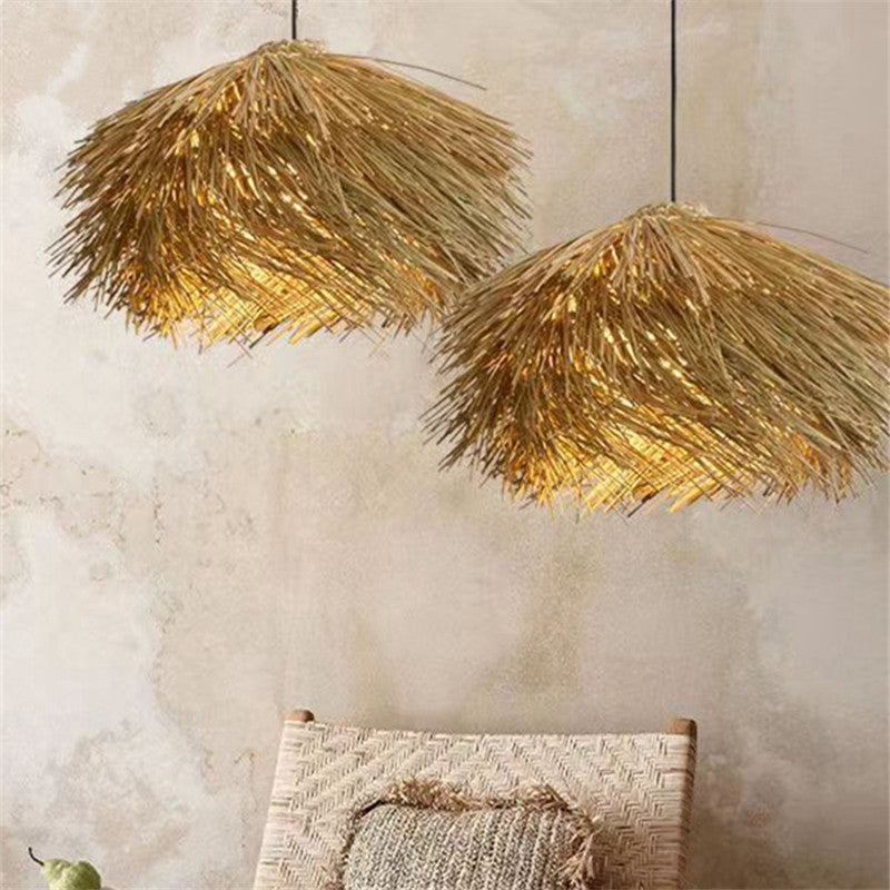 Suspension japonaise en forme de chapeau de paille, tressé en rotin de style Wabi Sabi