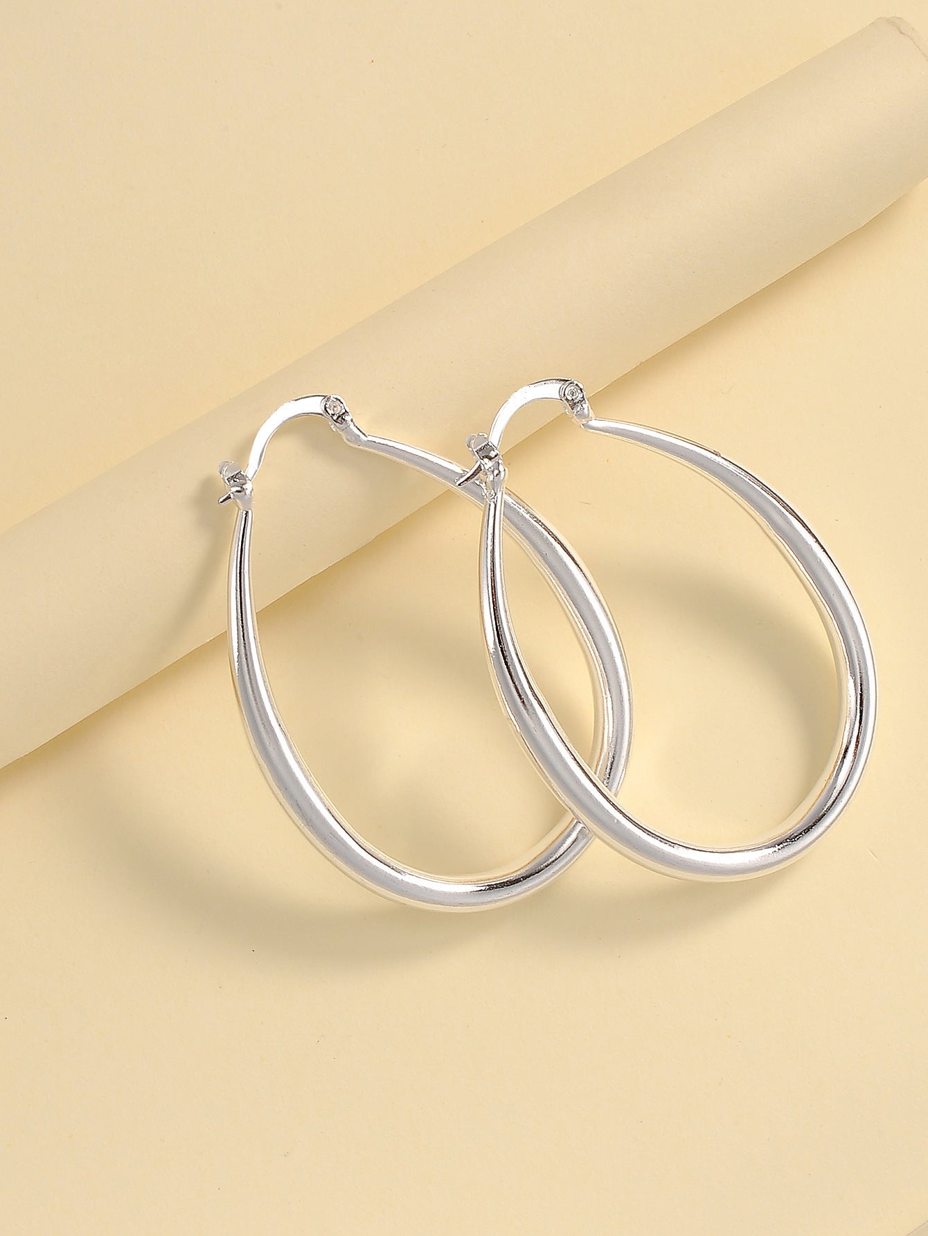 Bijoux Chic Boucles d'oreilles géométriques ovales en acier inoxydable - Élégance moderne et audacieuse