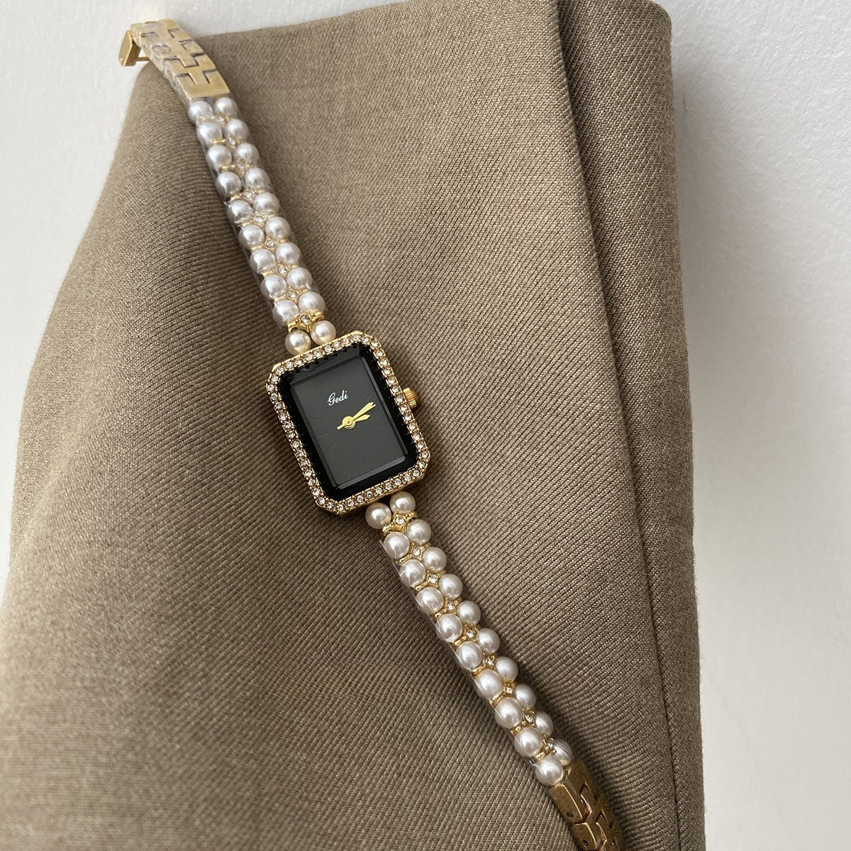 Montre à quartz tendance en argent, noir et carré, avec bracelet en perles - LUXARAH