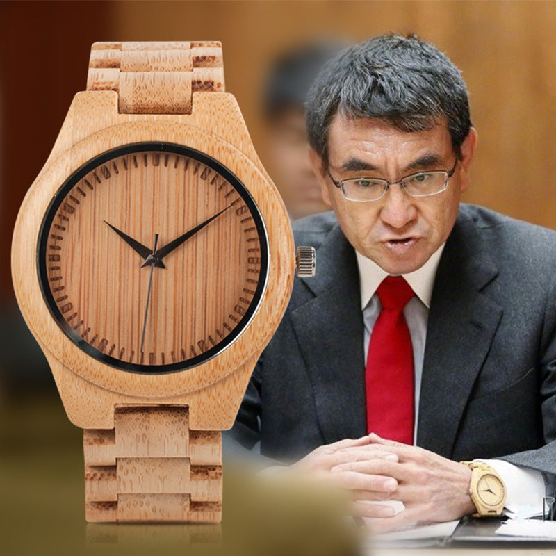 Montre en bambou et bois de même style