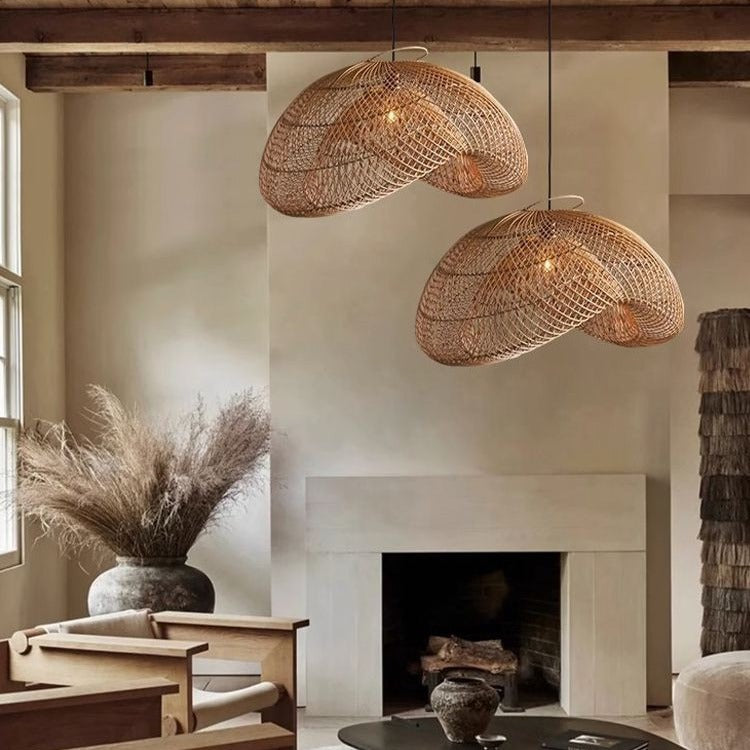 Lustre de style Ji Ji tissé à la main, lampe de salon en rotin personnalisée - LUXARAH