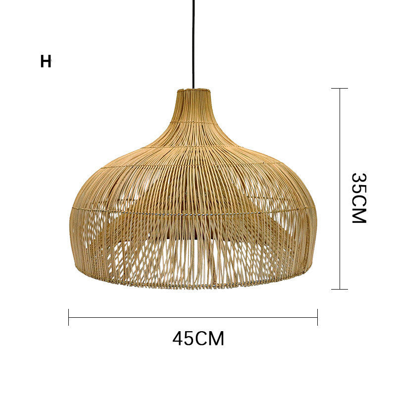 Lustre en rotin dans un restaurant et un salon de thé - LUXARAH