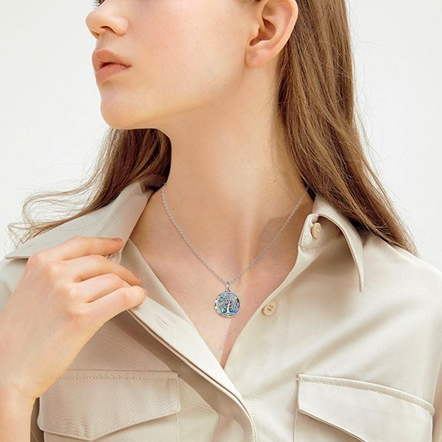 Collares de urna de cremación de plata con motivo del árbol de la vida para cenizas.