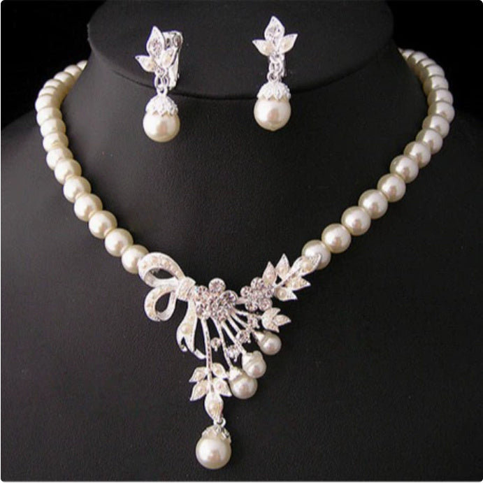 Mariage, ornements de mariée, perles, colliers, boucles d'oreilles, ensembles de bijoux