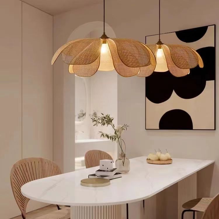 Lampe à pétales japonaise créative en rotin faite à la main - LUXARAH