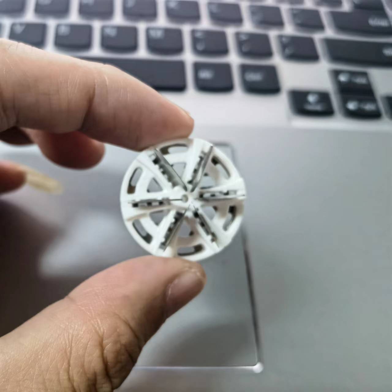 Mini rasoir portable sans fil rechargeable par USB, rasoir électrique pour le visage, humide et sec, indolore, petite taille, pour hommes - LUXARAH