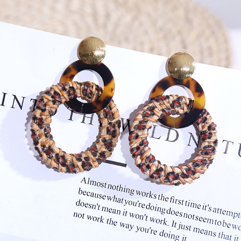 Boucles d'oreilles en bois et rotin géométriques multicouches - LUXARAH