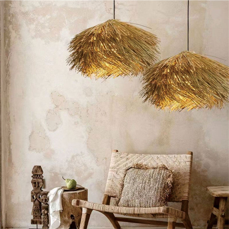 Suspension japonaise en forme de chapeau de paille, tressé en rotin de style Wabi Sabi