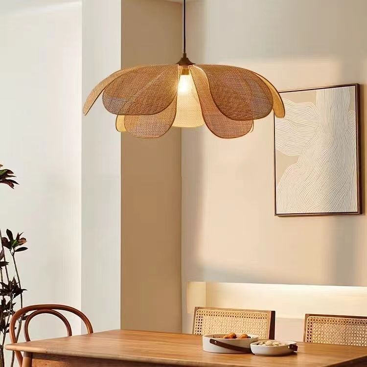 Lustre créatif fait main en pétales de rotin - LUXARAH