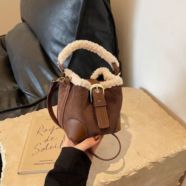 Sacs à bandoulière pour femmes, sac à bandoulière décontracté rétro en peluche, sacs de créateur polyvalents en peluche