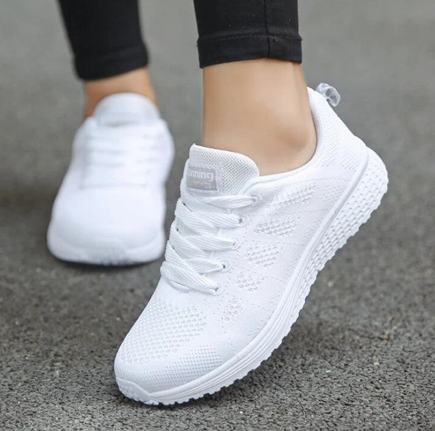 Chaussures de sport pour femmes - LUXARAH