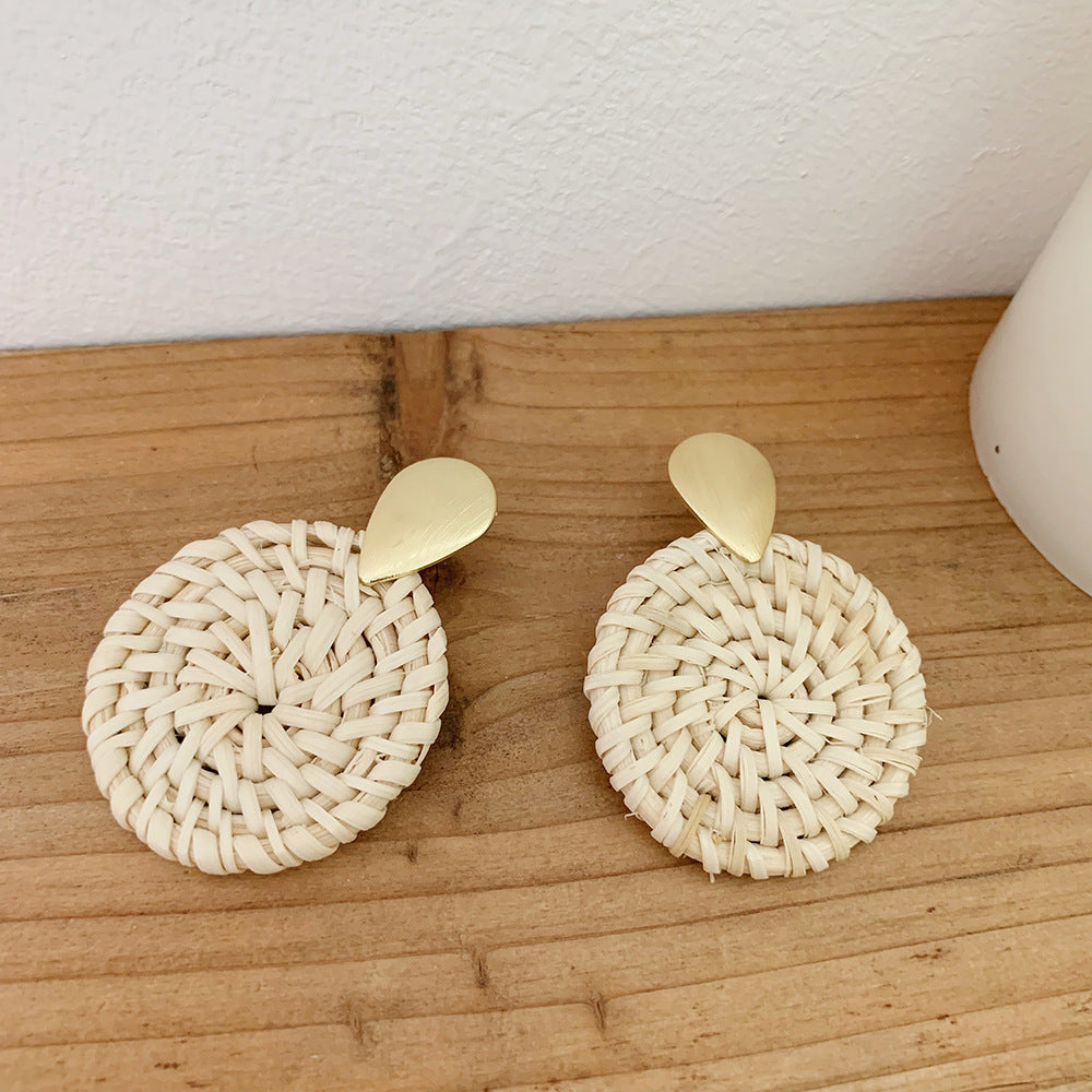 Boucles d'oreilles rondes géométriques en rotin - LUXARAH