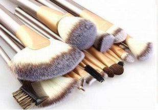Spot Detonating, Maquillage blanc, Pinceau de maquillage blanc, 24 ensembles de pinceaux et de maquillage pour outils de beauté et de maquillage portables - LUXARAH