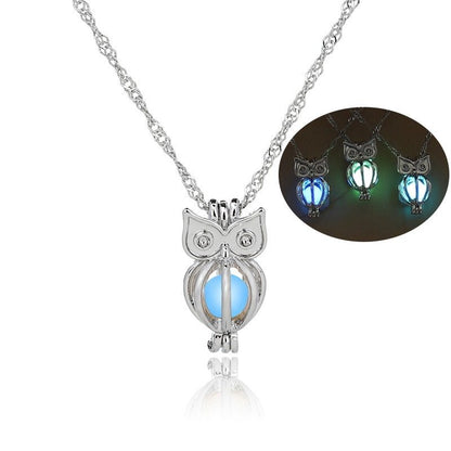 Colliers lumineux foncés, pendentif en forme hibou qui brille dans le noir, bijoux pour femmes
