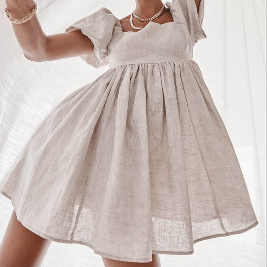 Robes Mini-robe à col carré et manches bouffantes - LUXARAH