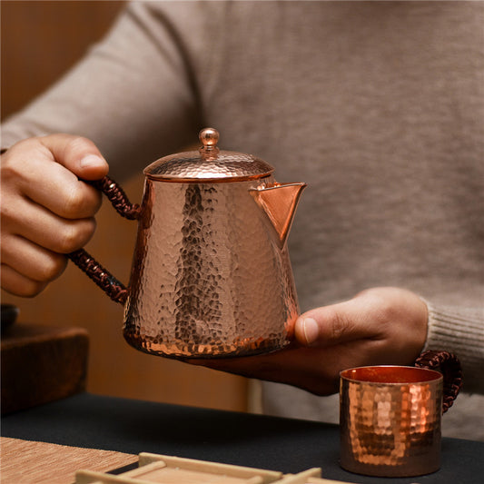 Petite théière en cuivre faite à la main, théière en cuivre pur