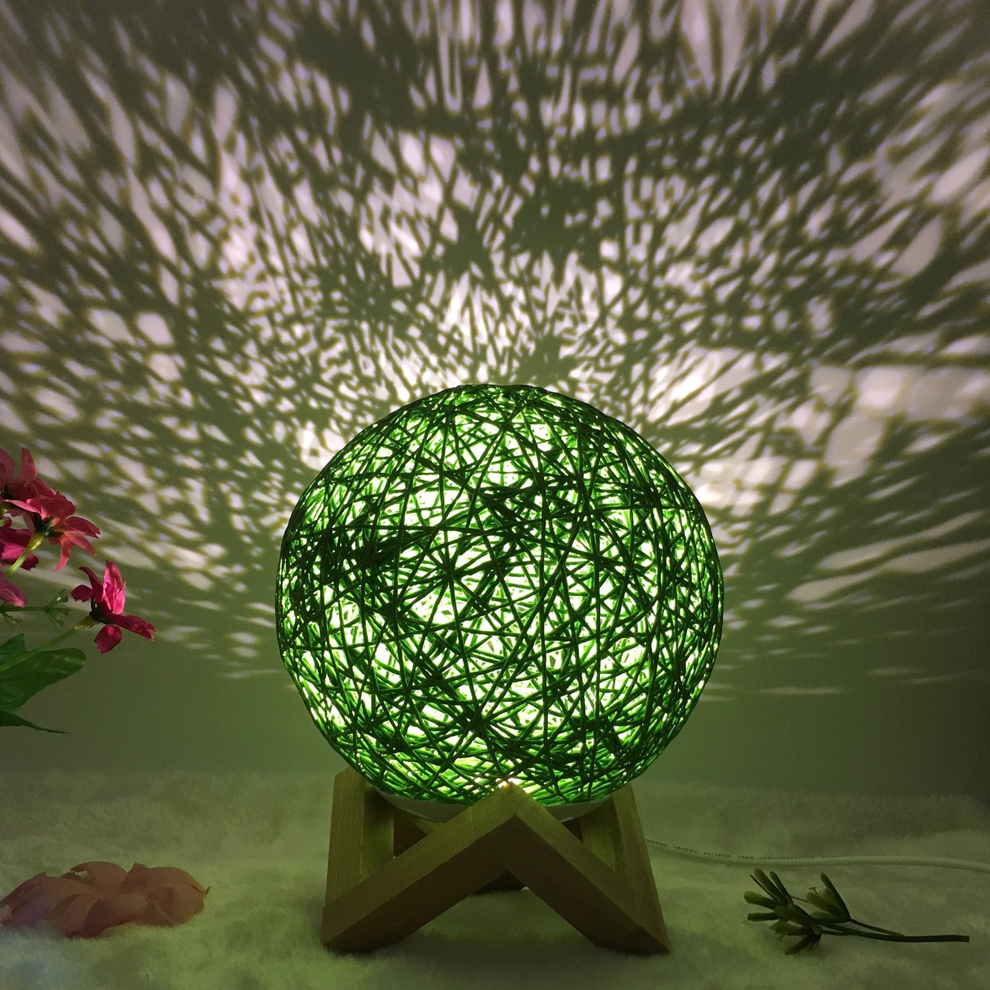 Lampe de table créative en lin, nouveauté et unique, LED intelligente, télécommande, boule en rotin - LUXARAH