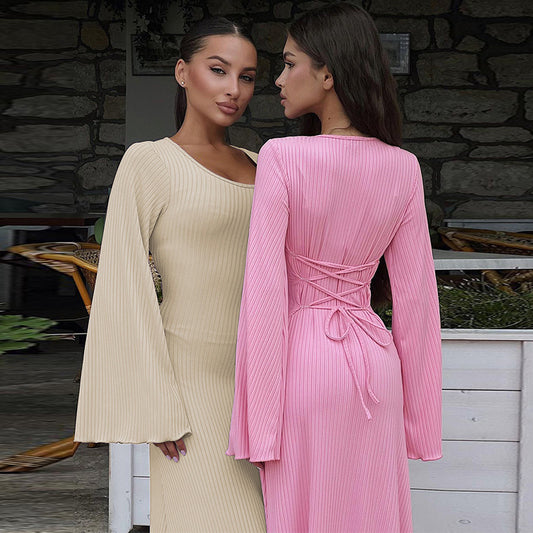 Robe tendance à col en U et lacets dans le dos, manches longues cloche - LUXARAH