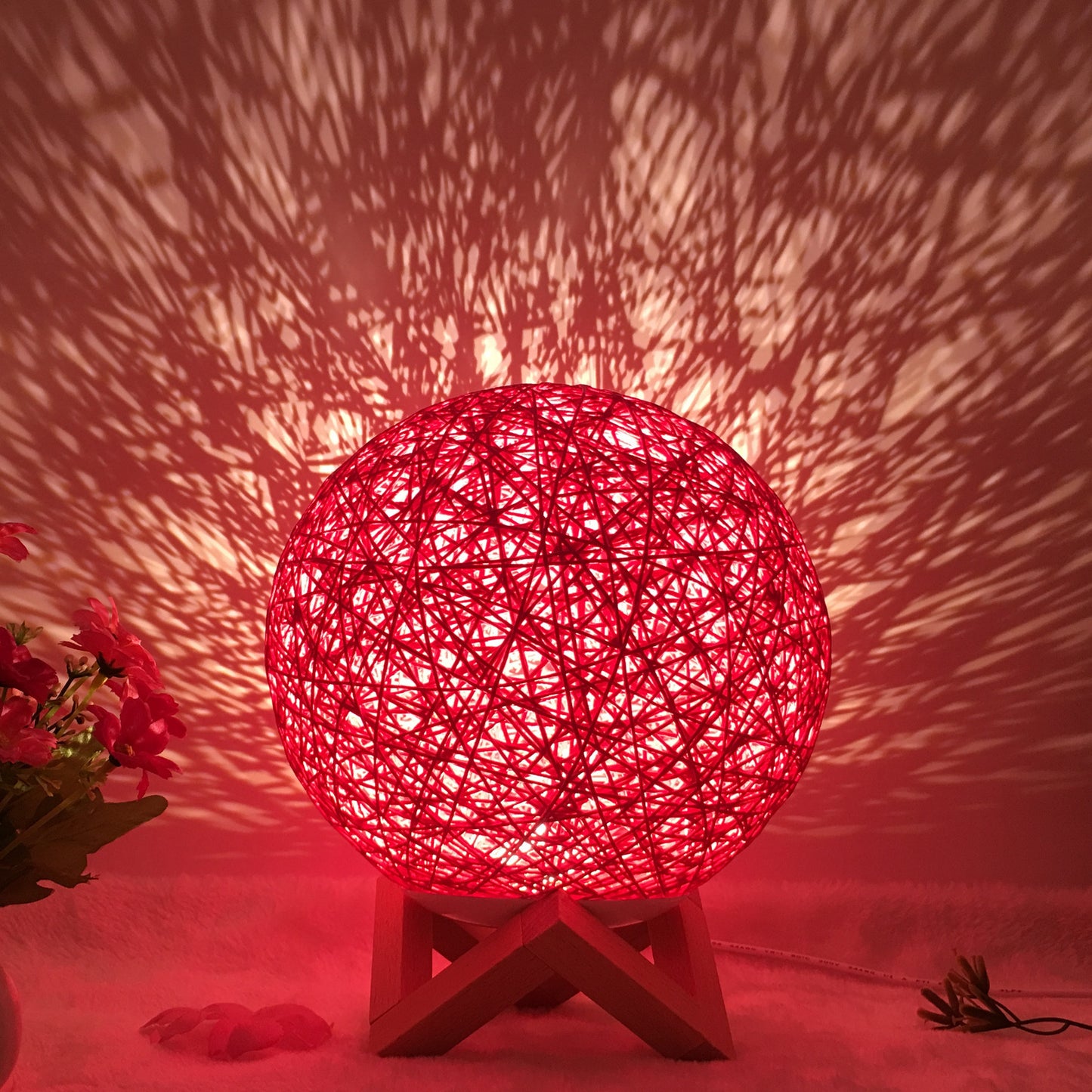 Lampe de table créative en lin, nouveauté et unique, LED intelligente, télécommande, boule en rotin - LUXARAH