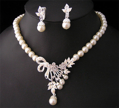Mariage, ornements de mariée, perles, colliers, boucles d'oreilles, ensembles de bijoux