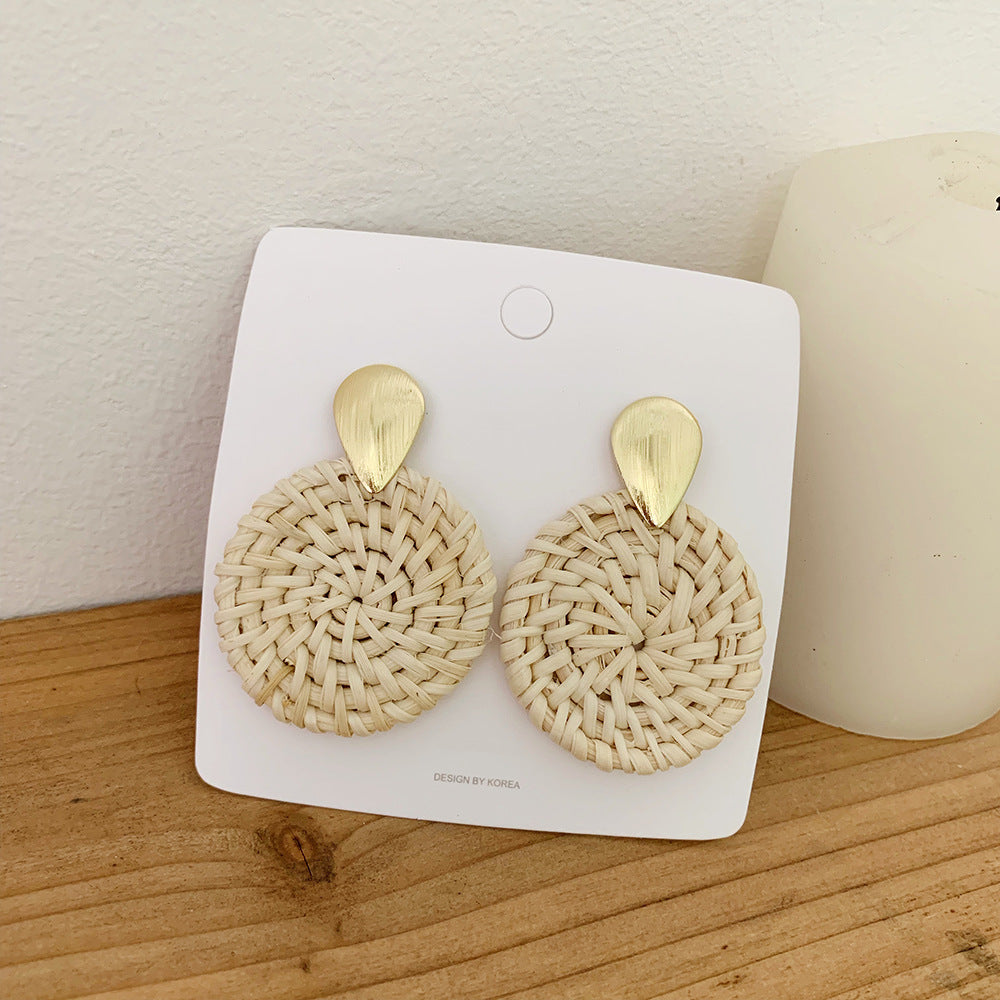 Boucles d'oreilles rondes géométriques en rotin - LUXARAH