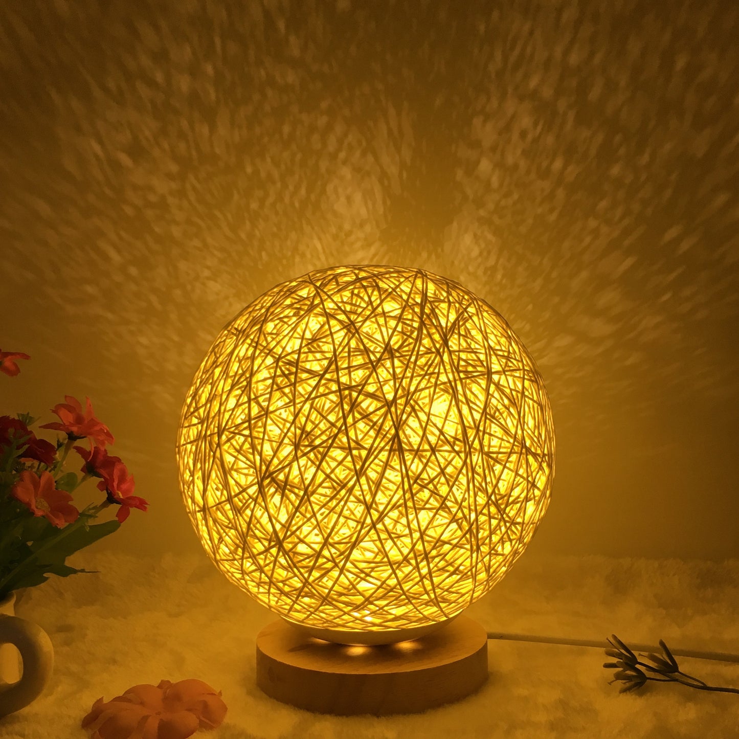 Lampe de table créative en lin, nouveauté et unique, LED intelligente, télécommande, boule en rotin - LUXARAH