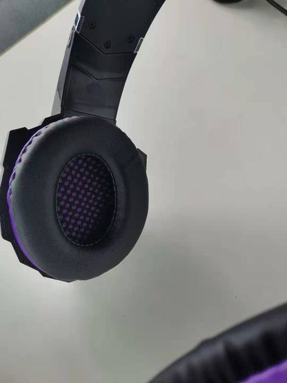 Les écouteurs sont en fait des casques de jeu filaires