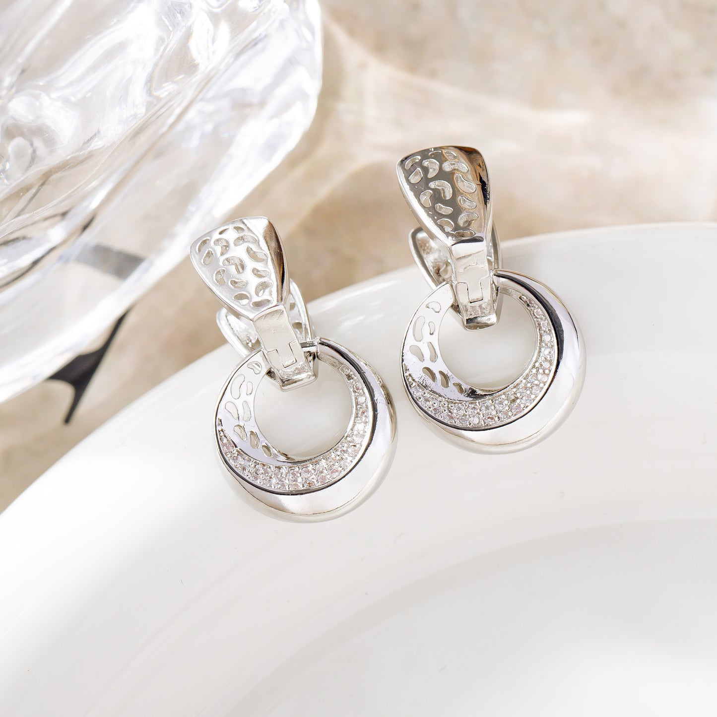Boucles d'oreilles pendantes de luxe en forme de lune ronde creuse, couleur or rose et argent, incrustées de micro-cire, en zircon naturel, bijoux de mariage quotidiens pour femmes