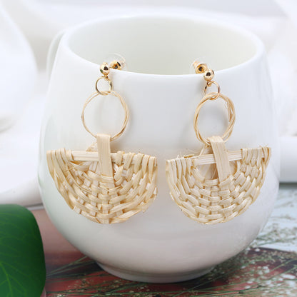 Boucles d'oreilles tressées en rotin et résine multicouches - LUXARAH
