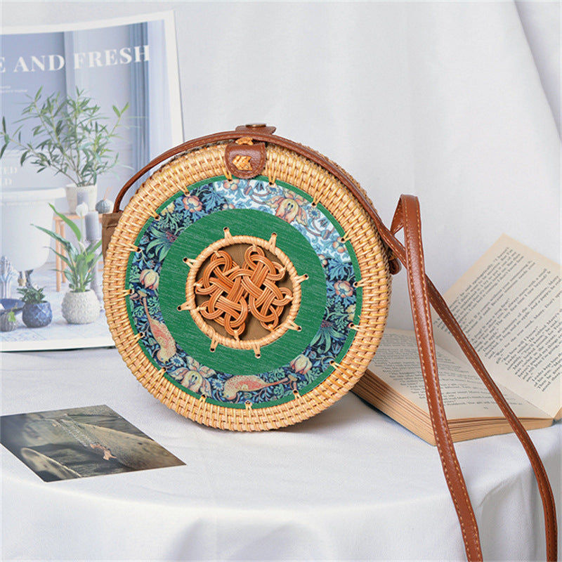 Petit sac rond en rotin tissé à la main