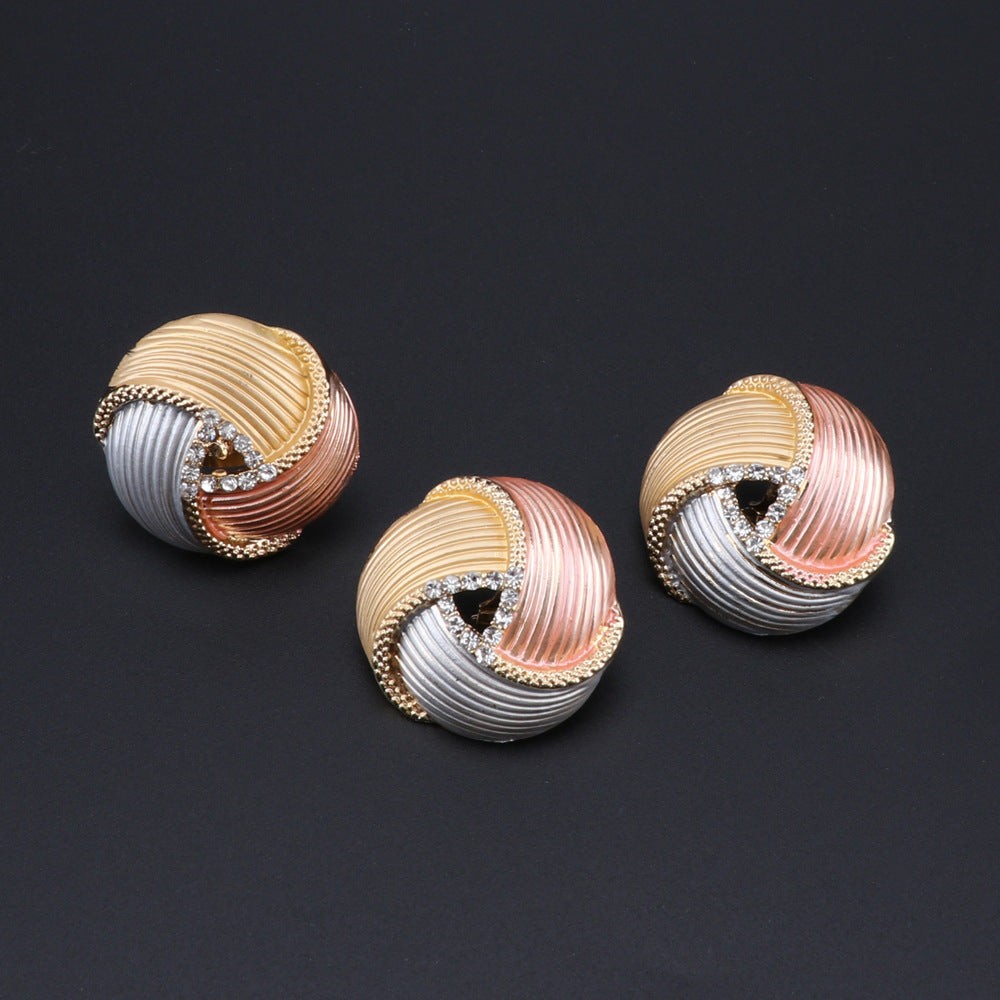 Ensemble boucles d'oreilles, colliers et bracelets tricolores