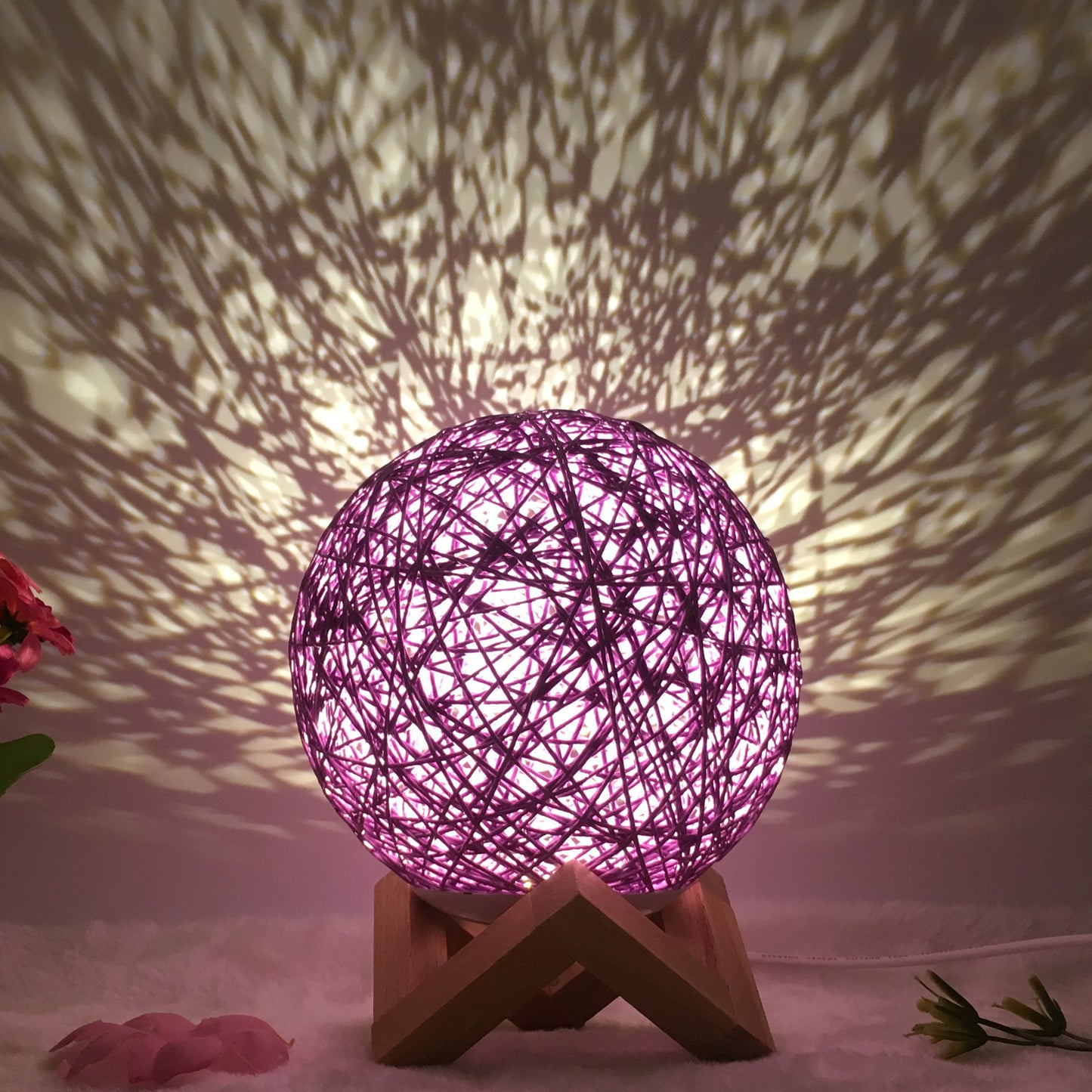 Lampe de table créative en lin, nouveauté et unique, LED intelligente, télécommande, boule en rotin - LUXARAH