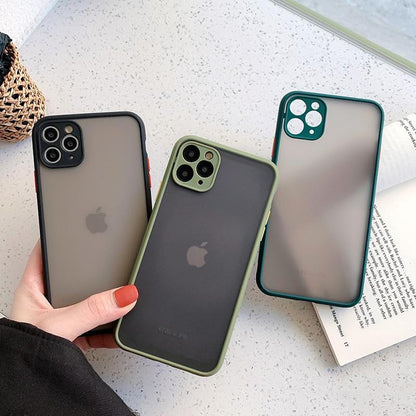 Coque de téléphone portable givrée aux couleurs contrastées pour éviter les chutes