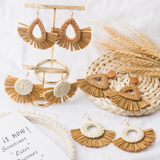Boucles d'oreilles géométriques en raphia et rotin tissées à la main, style vintage pour femmes - LUXARAH