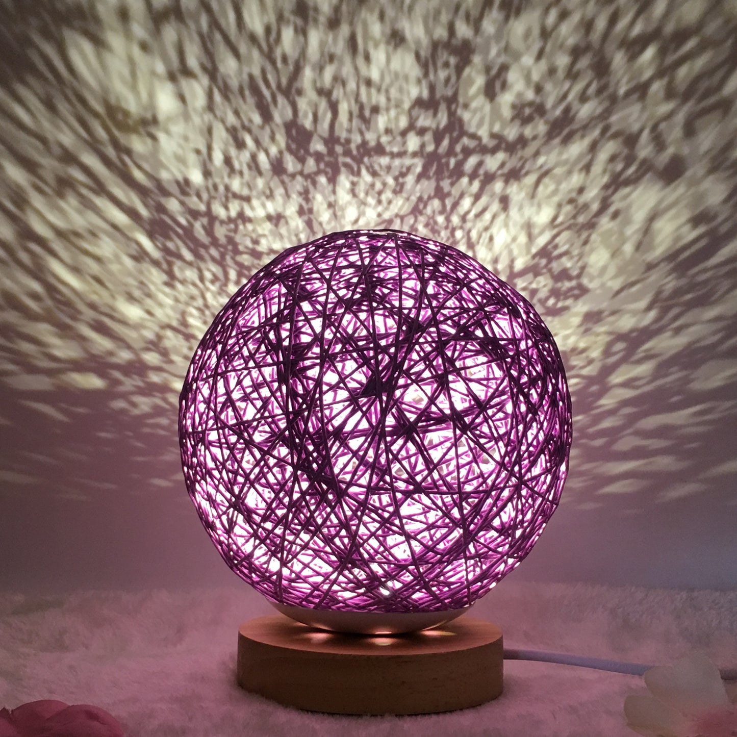 Lampe de table créative en lin, nouveauté et unique, LED intelligente, télécommande, boule en rotin - LUXARAH
