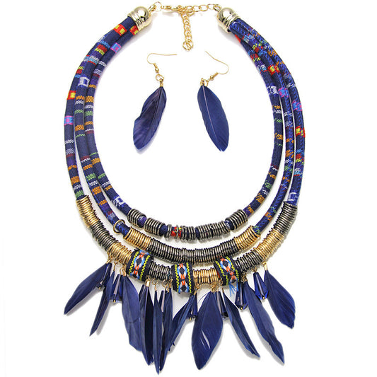 Colliers populaires européens et américains, pendentifs en plumes, colliers et boucles d'oreilles