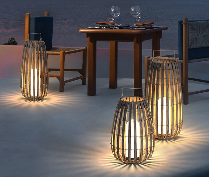 Lampe solaire portable en rotin pour pelouse